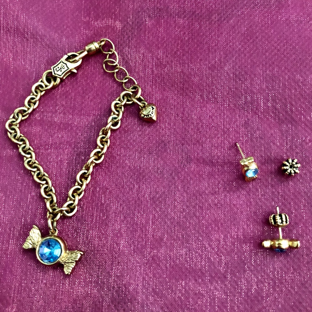 Juicy Couture Jewelry Set